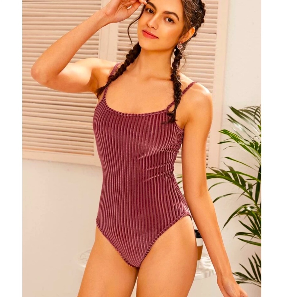Slim Fitted Ribbed Velvet Cami Bodysuit- Brand New**